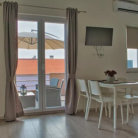 Apartments And Rooms B&B Zadar Extérieur photo
