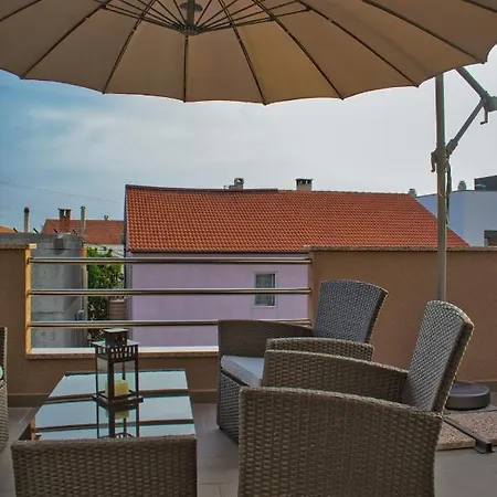 Apartments And Rooms B&B Zadar Extérieur photo