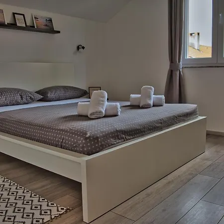 Apartments And Rooms B&B Zadar Extérieur photo
